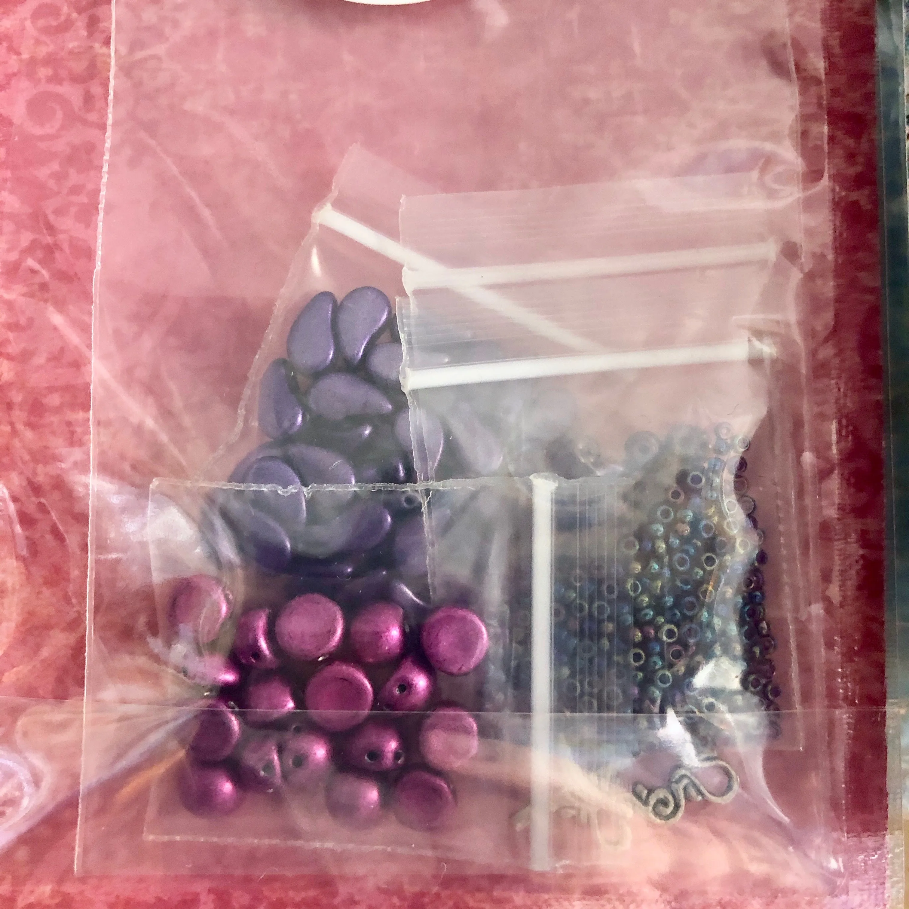 Around My Heart bracelet kit - Purple Hearts