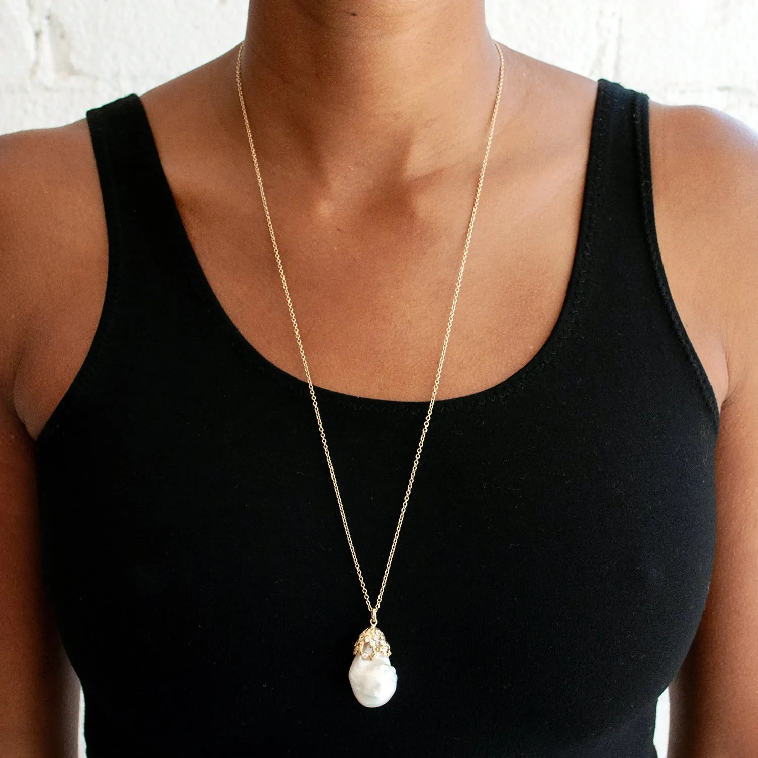Coral Cap White Pearl Necklace
