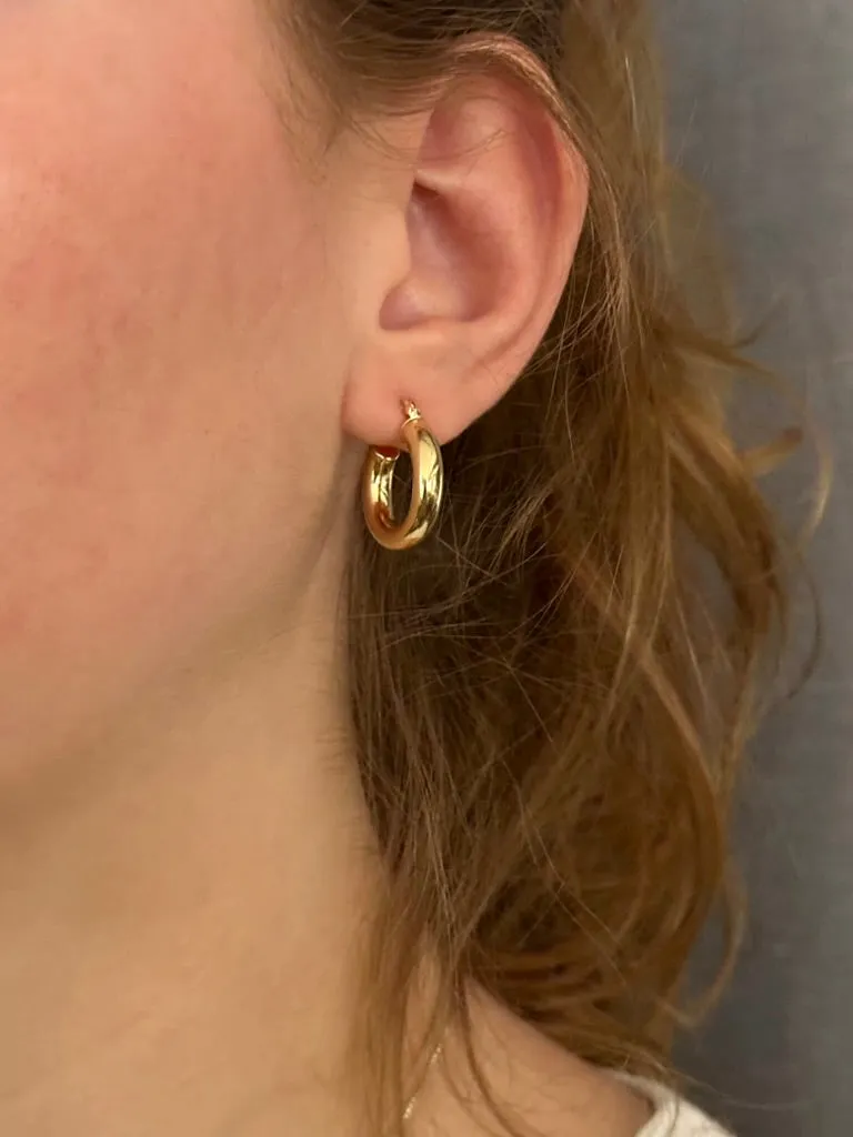 Gold Filled Latched Hoop Earrings - Medium